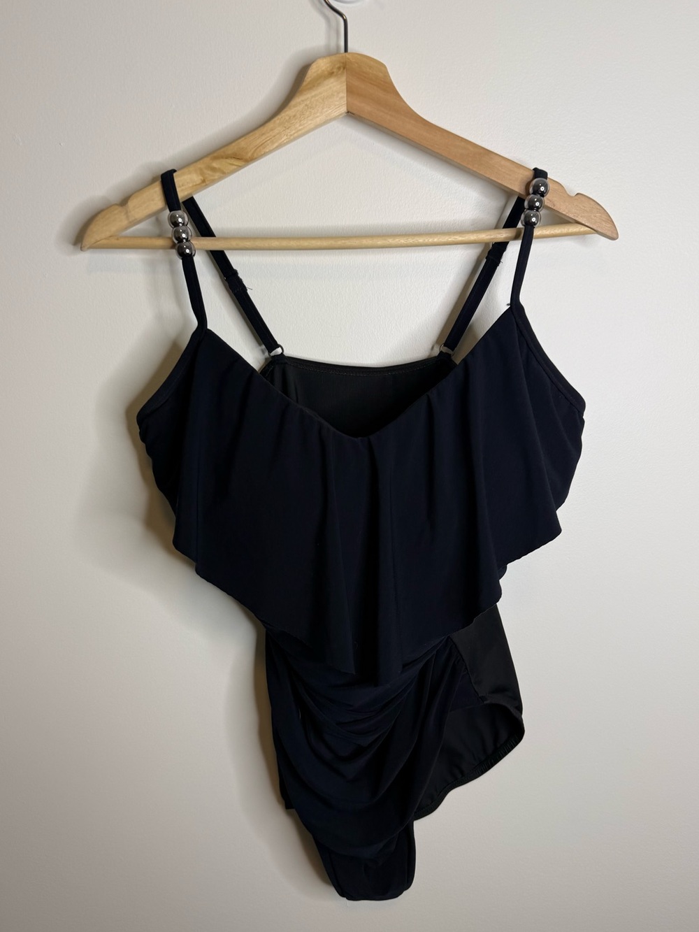 Miraclesuit Swim black Wire Free Shaping One Piece size 14